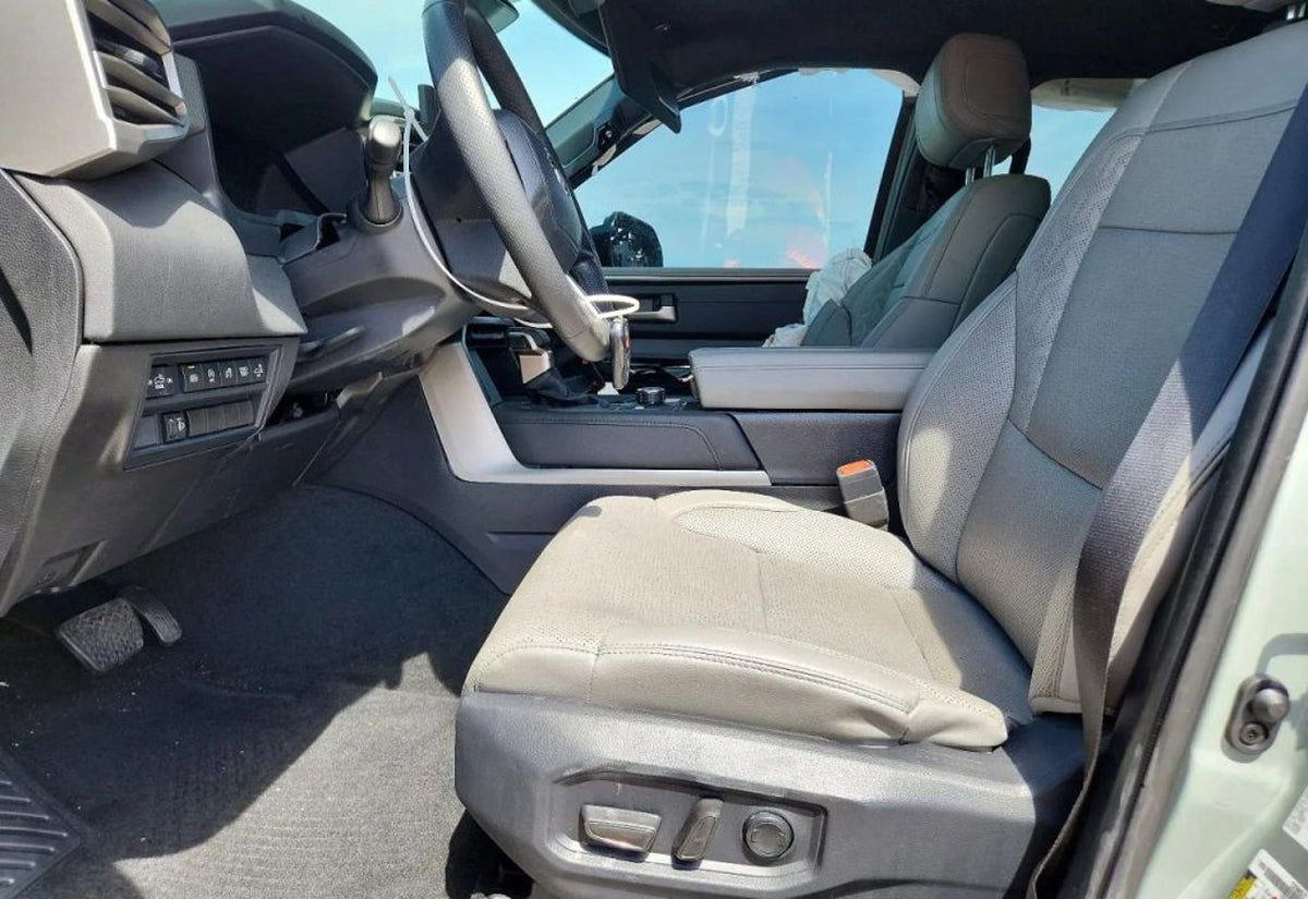 2025 Toyota Tundra Limited - 5TFJA5DB7SX281461 photo 19