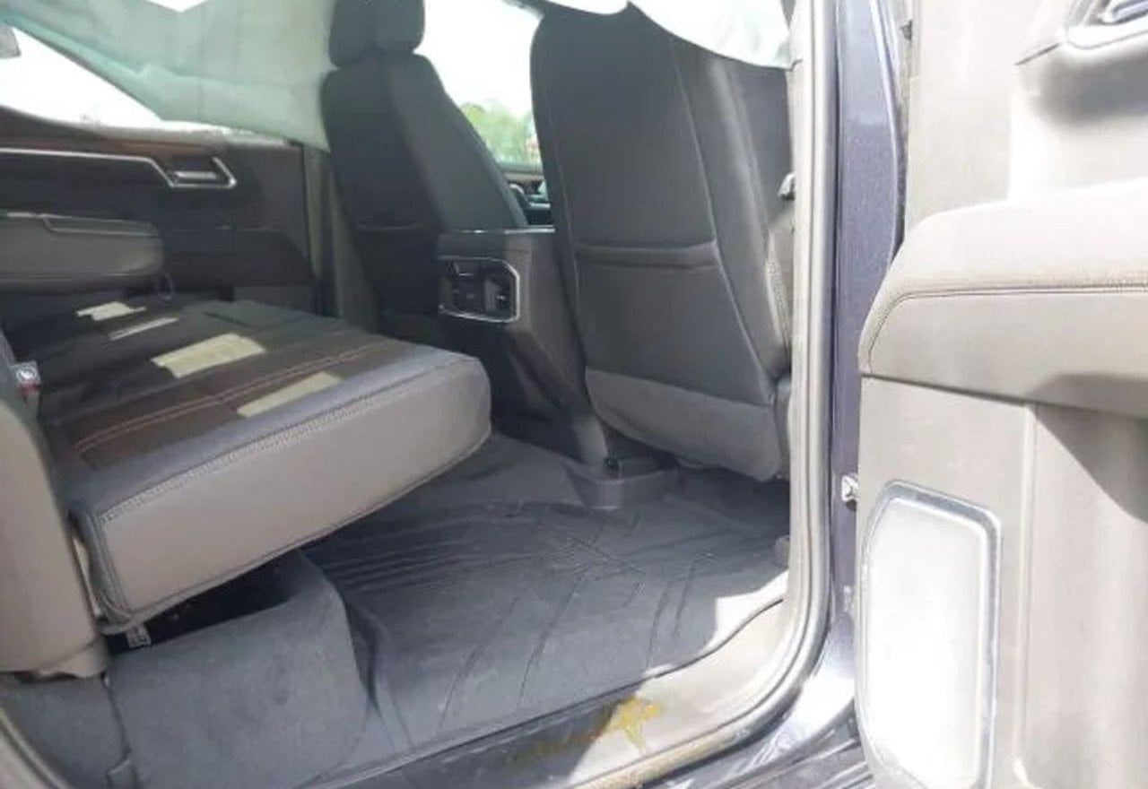 2023 Chevrolet Silverado 1500 High Country - 1GCUDJE86PZ244591 photo 22