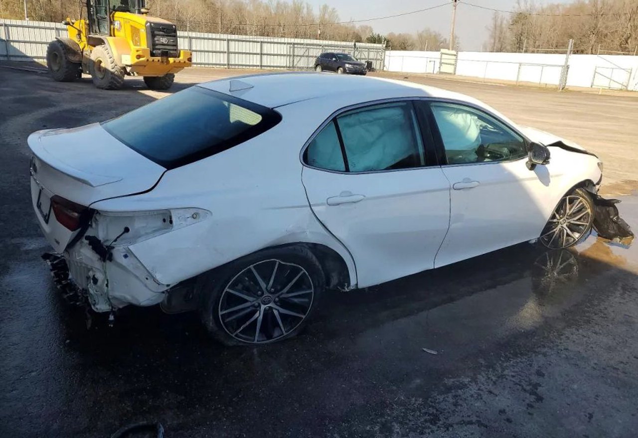 2022 Toyota Camry SE - 4T1G11AK6NU073192 photo 14