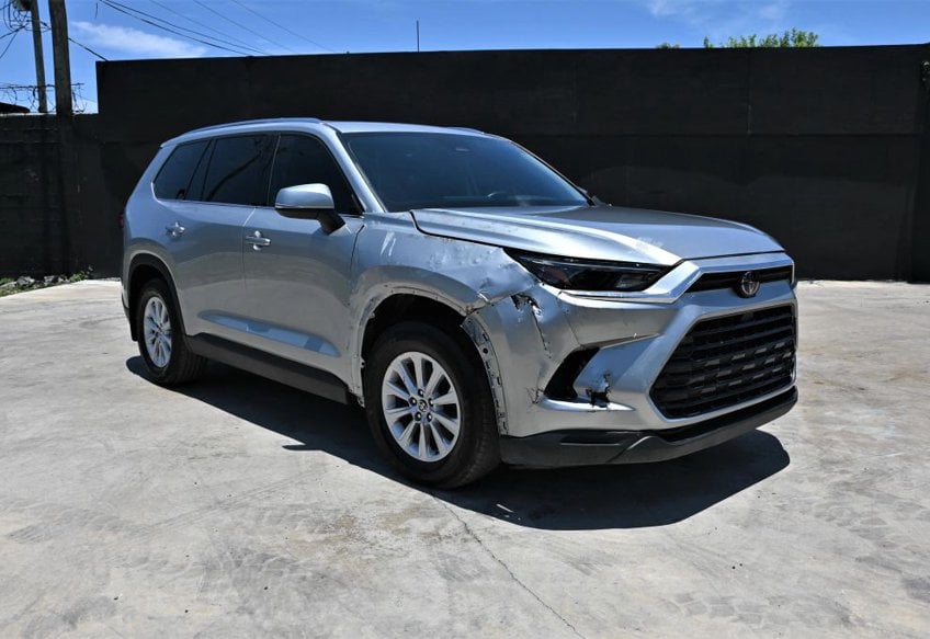 2025 Toyota Grand Highlander Hybrid XLE - 5TDABAA52SS002346 photo 2