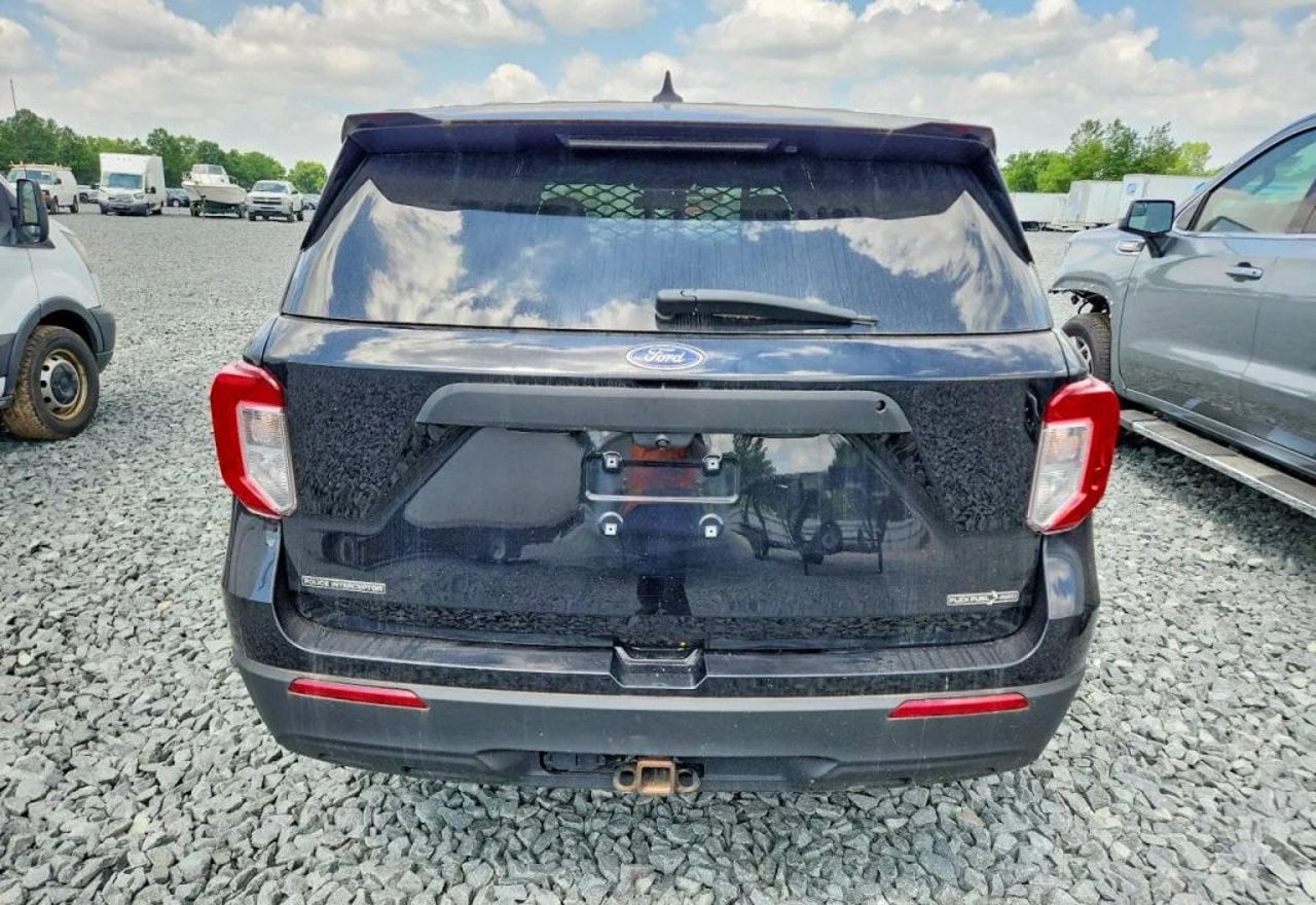 2022 Ford Explorer Police Interceptor Utility - 1FM5K8AB1NGB48103 photo 17