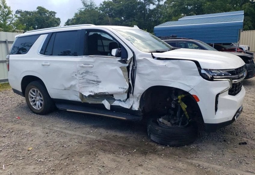 2024 Chevrolet Tahoe LS - 1GNSCMKDXRR415608 photo 2