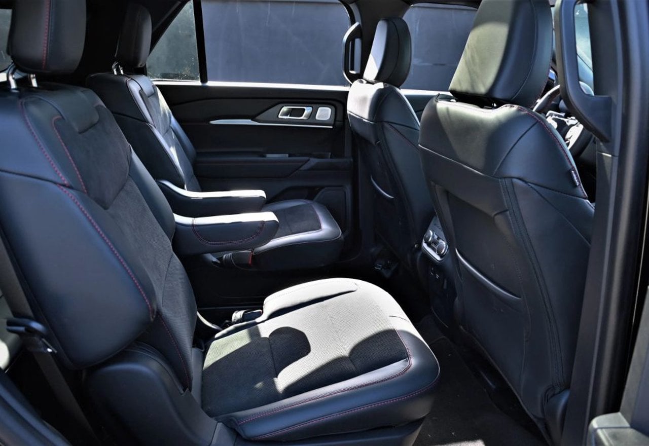 2026 Ford Explorer ST - 1FMWK7GC0TGA11360 photo 42