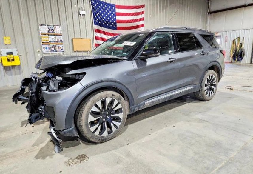 2025 Ford Explorer Platinum - 1FMUK8HH4SGB66807 photo 1