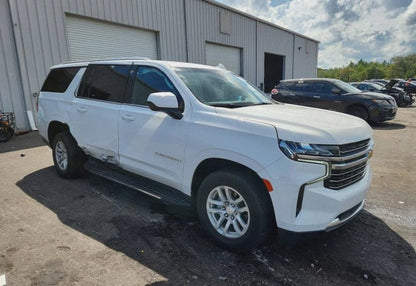 2023 Chevrolet Suburban LT - 1GNSCCKD4PR317195 photo 2