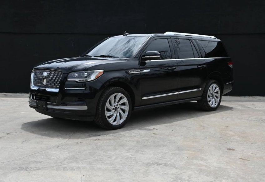 2024 Lincoln Navigator L Premiere - 5LMJJ3NG1REL04360 photo 1