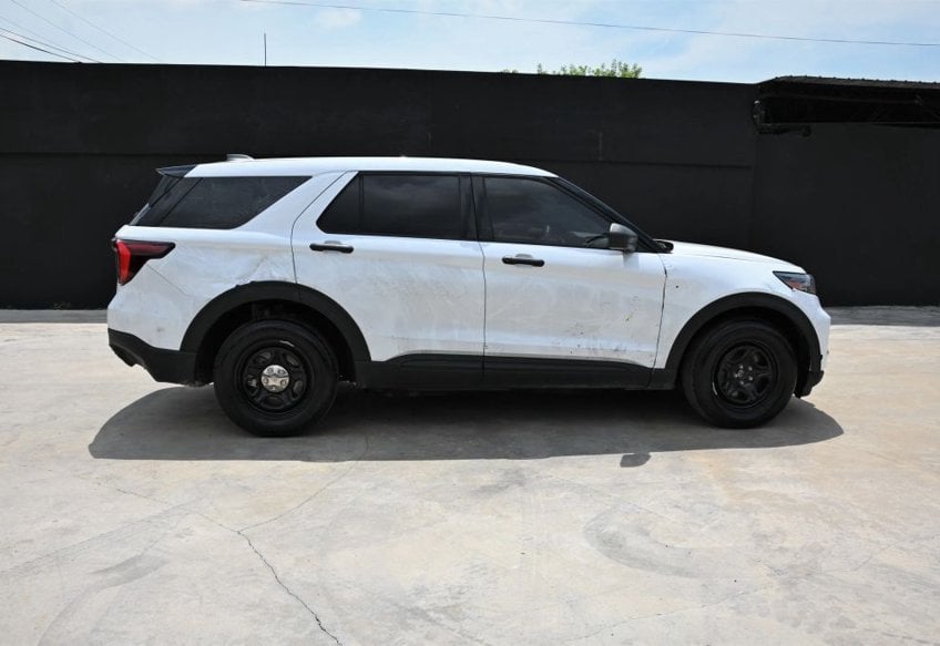 2025 Ford Explorer Police Interceptor Utility - 1FM5K8AB8SGA35292 photo 5