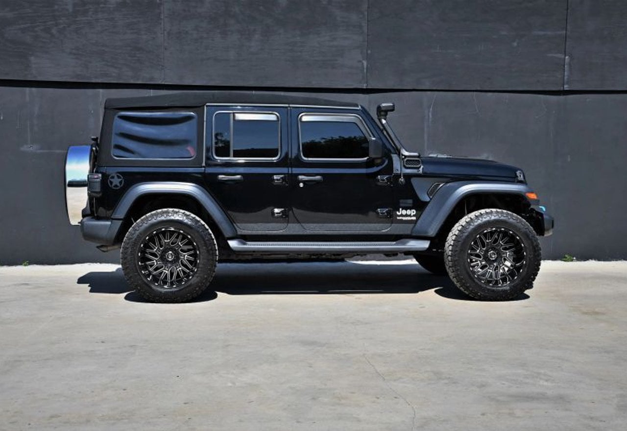 2020 Jeep Wrangler Unlimited Freedom Sport Utility 4D - 1C4HJXDG8LW250300 photo 119