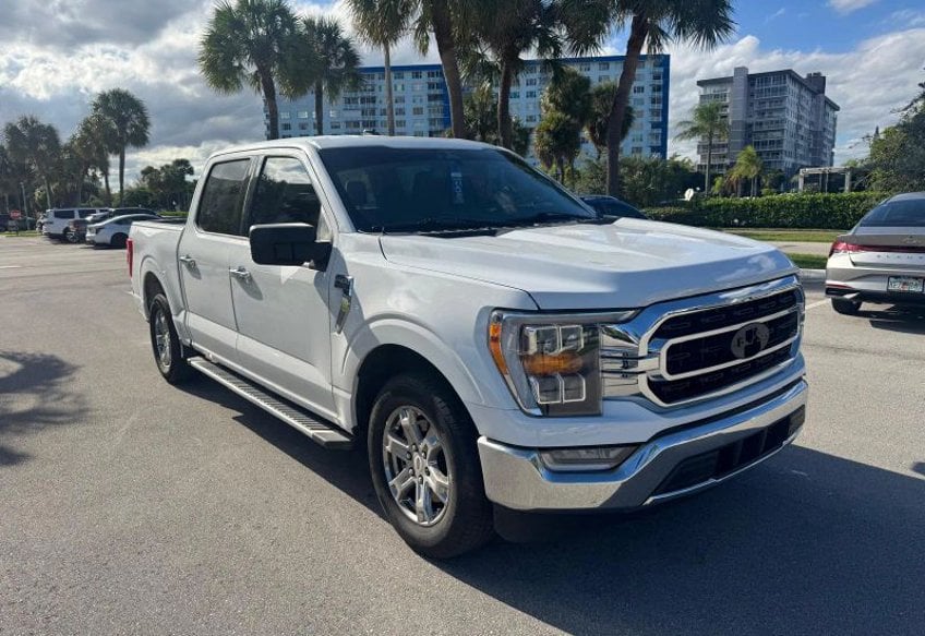 2023 Ford F-150 XLT Pickup 4D 5 1/2 ft - 1FTEW1CP9PKG23490 photo 3