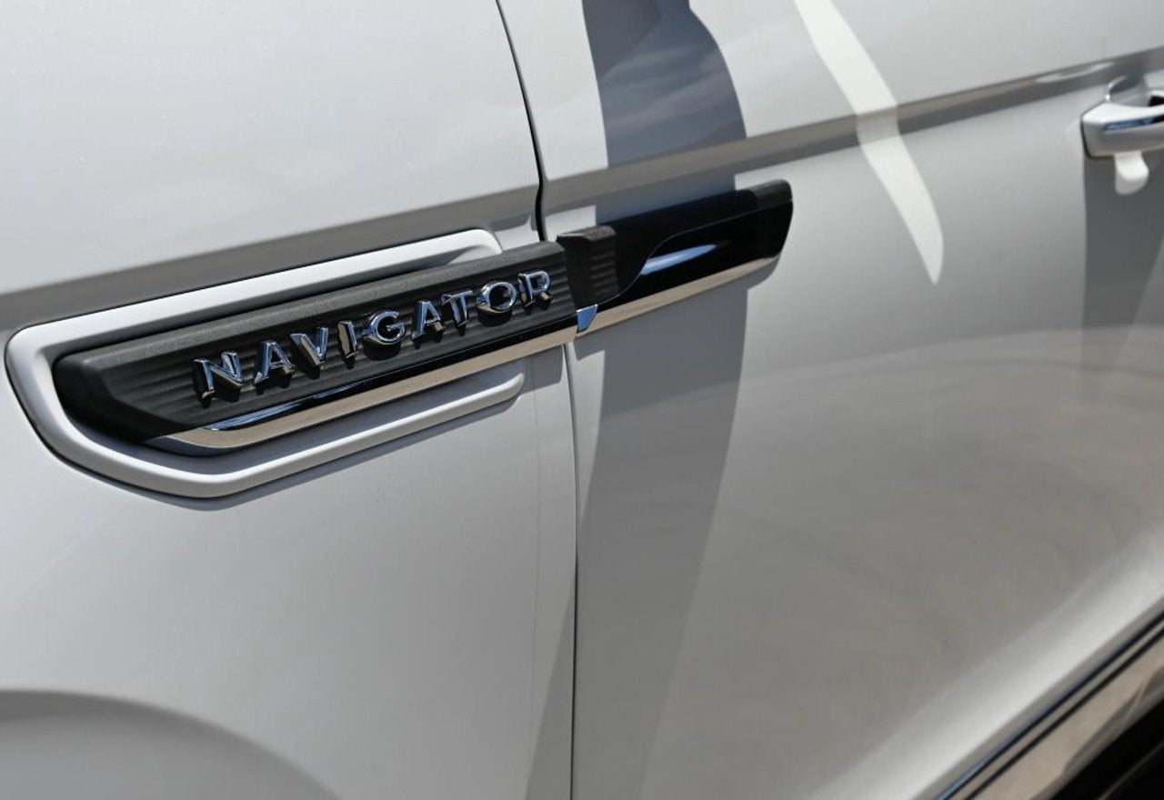 2023 Lincoln Navigator Reserve - 5LMJJ2KG8PEL02715 photo 32
