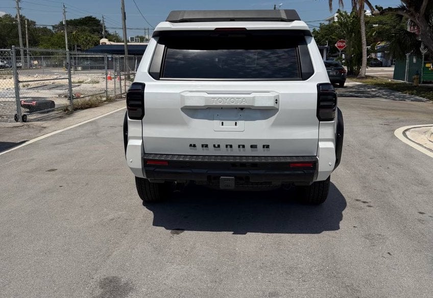 2025 Toyota 4Runner SR5 - JTEVA5ARXS5005687 photo 8