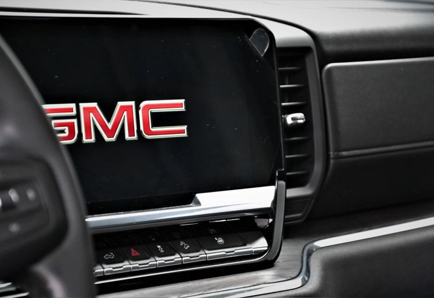 2023 GMC Sierra 1500 SLT - 3GTUUDE88PG286827 photo 11