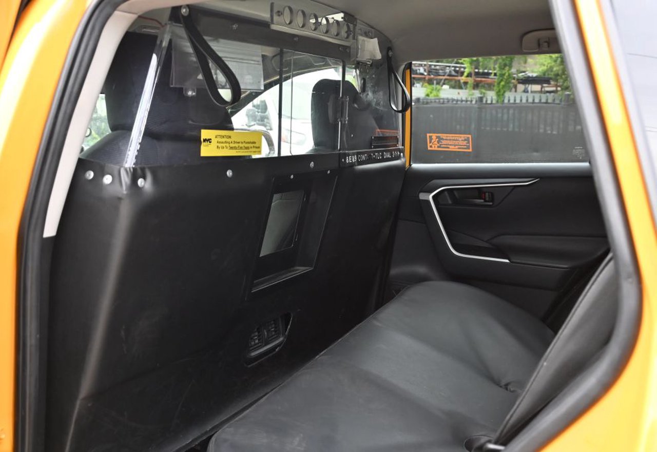 2023 Toyota RAV4 Hybrid LE - JTMLWRFV2PD187036 photo 39