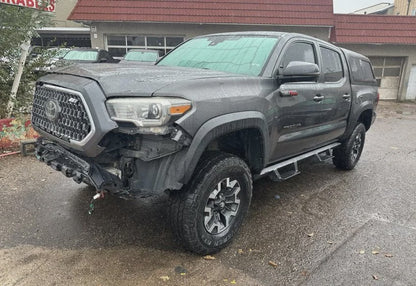2018 Toyota Tacoma TRD Off-Road - 3TMCZ5AN6JM154379 photo 1