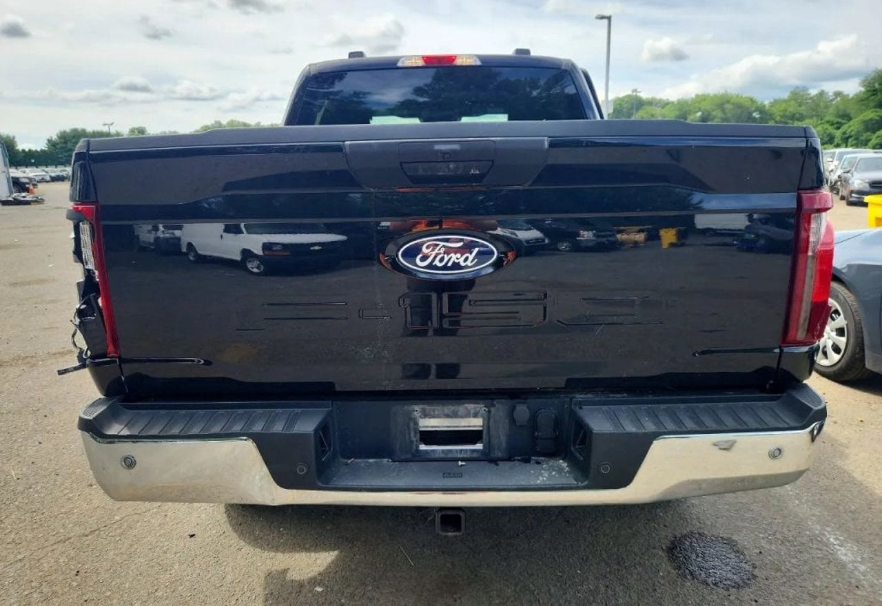 2025 Ford F-150 XLT - 1FTFW3L82SKE89763 photo 17