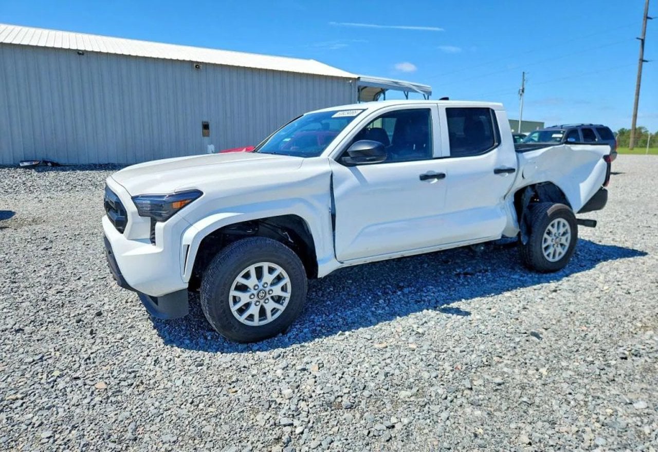 2025 Toyota Tacoma SR - 3TYKD5HN4ST037776 photo 13