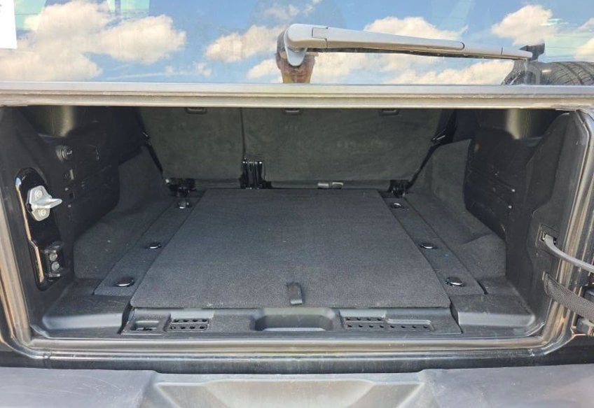 2025 Jeep Wrangler Sahara Sport Utility 4D - 1C4PJXEN3SW592132 photo 11