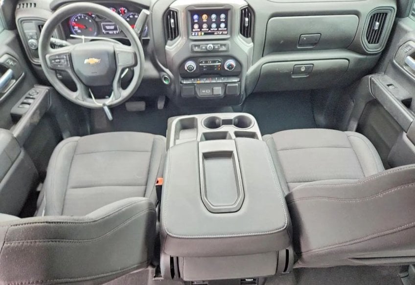 2022 Chevrolet Silverado 1500 Custom - 1GCPABEKXNZ590633 photo 9