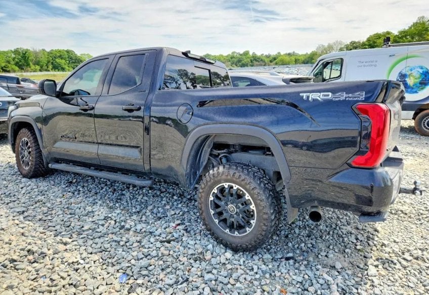 2023 Toyota Tundra SR5 - 5TFLA5DA7PX069778 photo 3