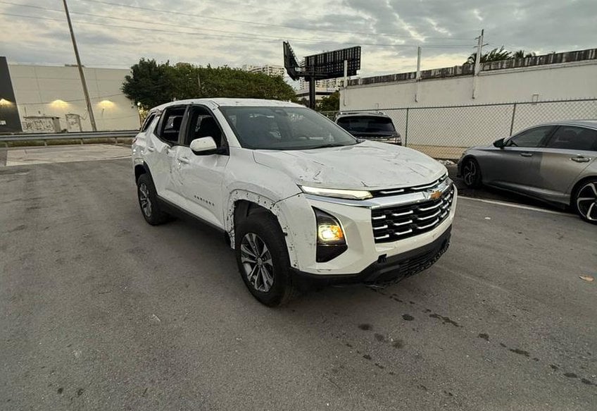 2025 Chevrolet Equinox LT - 3GNAXHEG5SL207128 photo 2