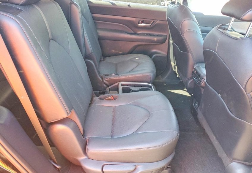 2024 Toyota Grand Highlander Platinum - 5TDAAAB52RS067015 photo 11