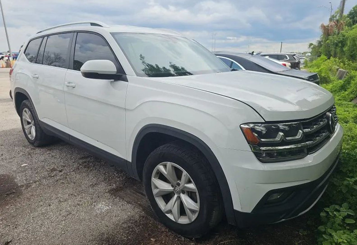 2018 Volkswagen Atlas SE Sport Utility 4D - 1V2CR2CA1JC504428 photo 11