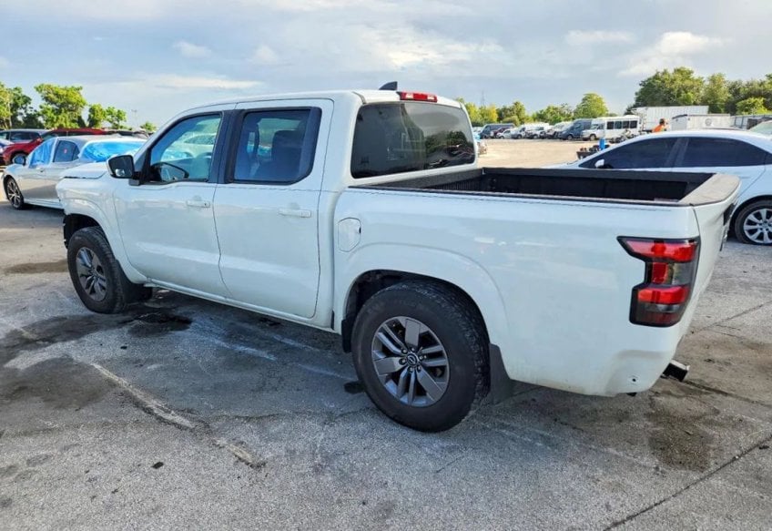2025 Nissan Frontier SV - 1N6ED1EJXSN605888 photo 4