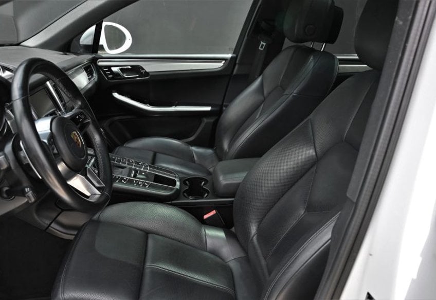 2016 Porsche Macan S Sport Utility 4D - WP1AB2A51GLB46466 photo 18