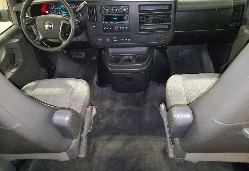 2011 Chevrolet Express LT 3500 - 1GAZG1FG1B1127939 photo 8