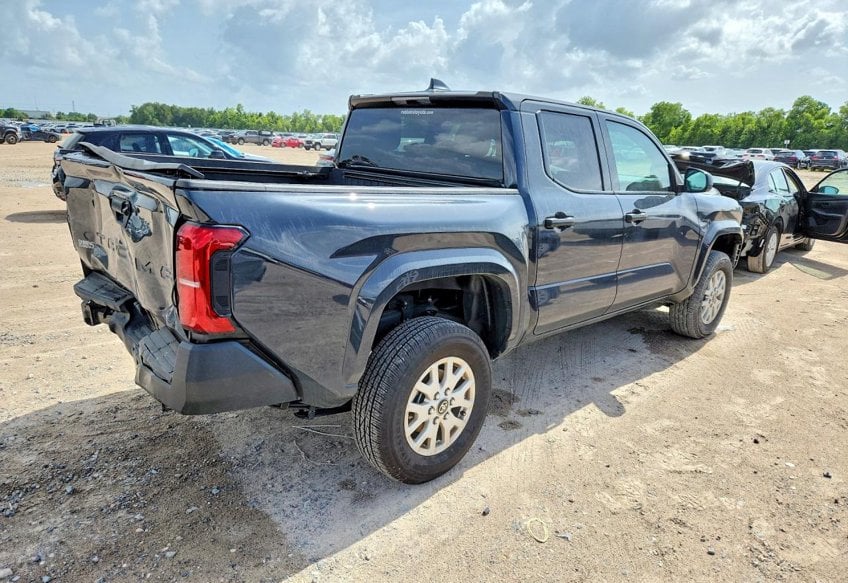 2025 Toyota Tacoma SR - 3TYKD5HN5ST037348 photo 4