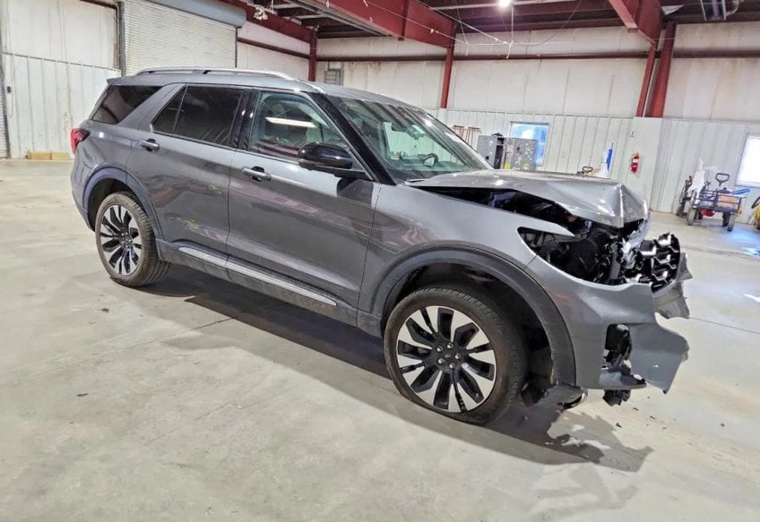 2025 Ford Explorer Platinum - 1FMUK8HH4SGB66807 photo 2