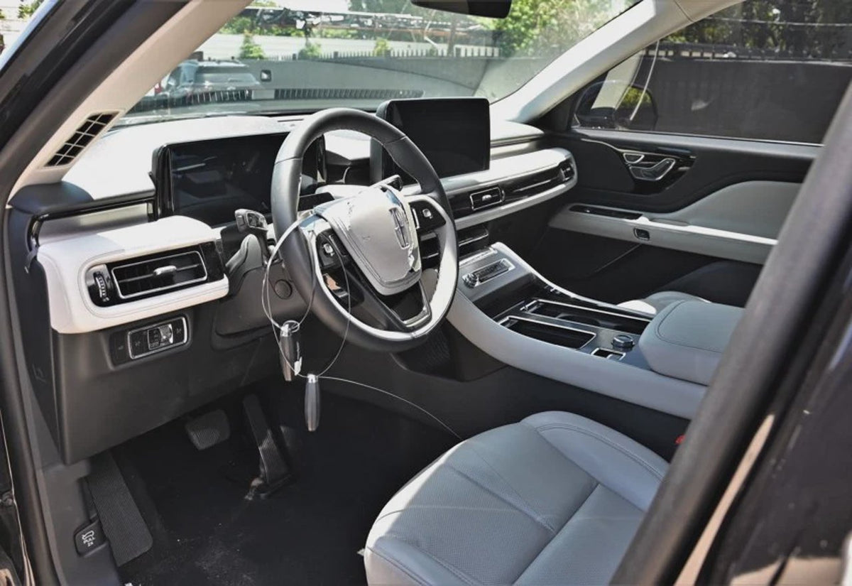 2025 Lincoln Aviator Premiere - 5LM5J6WC2SGL15957 photo 28