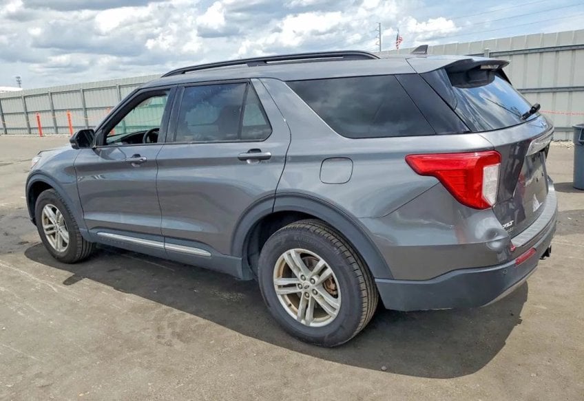 2023 Ford Explorer XLT - 1FMSK8DH6PGA04522 photo 3