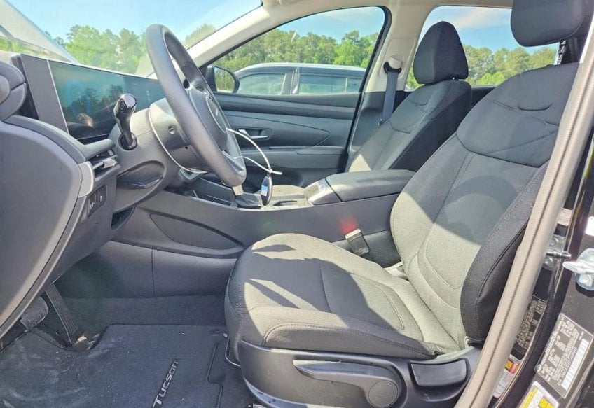 2026 Hyundai TUCSON SE - 5NMJA3DE0TH684643 photo 8