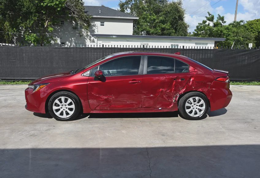 2025 Toyota Corolla LE - 5YFB4MDEXSP308327 photo 5