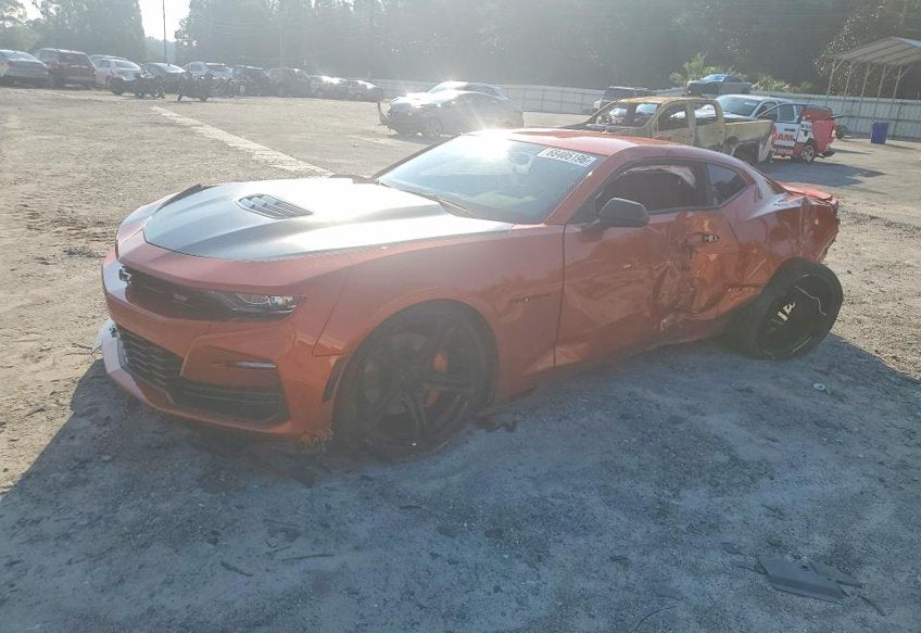 2022 Chevrolet Camaro LT1 - 1G1FE1R71N0131276 photo 1