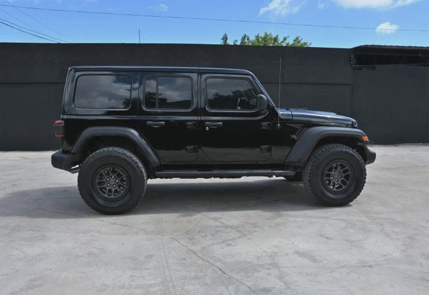 2023 Jeep Wrangler Sport - 1C4HJXDG4PW647119 photo 5