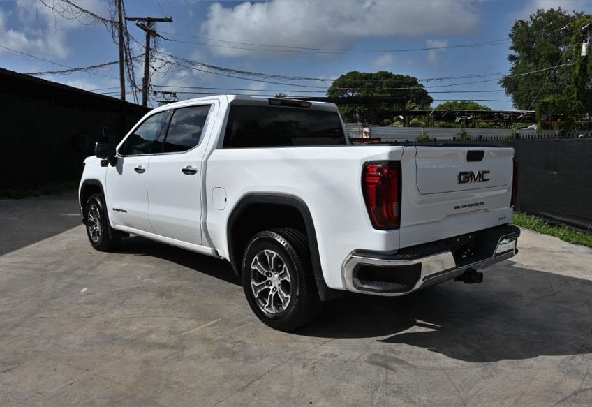 2025 GMC Sierra 1500 SLT - 1GTPHDED9SZ249079 photo 2