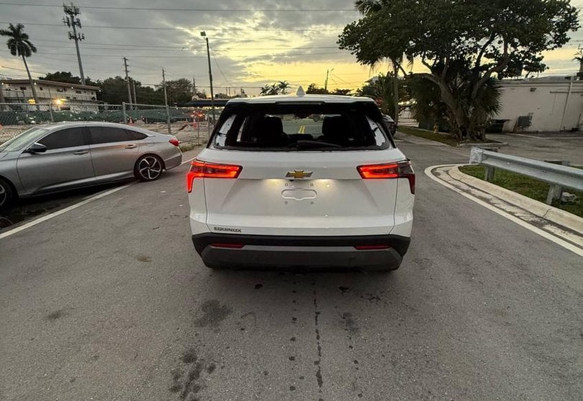2025 Chevrolet Equinox LT - 3GNAXHEG5SL207128 photo 8