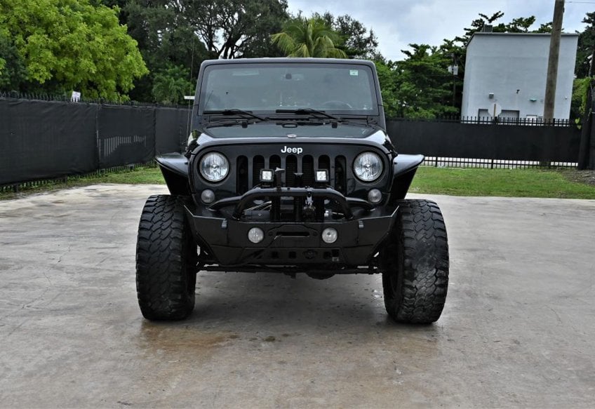 2017 Jeep Wrangler Unlimited Sport - 1C4BJWDG9HL639634 photo 7