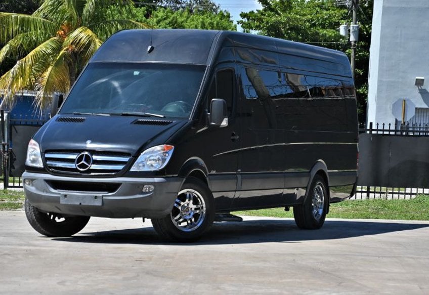 2013 Mercedes-Benz Sprinter Extended w/170" WB Van 3D - WD3PE8CC3D5788733 photo 2