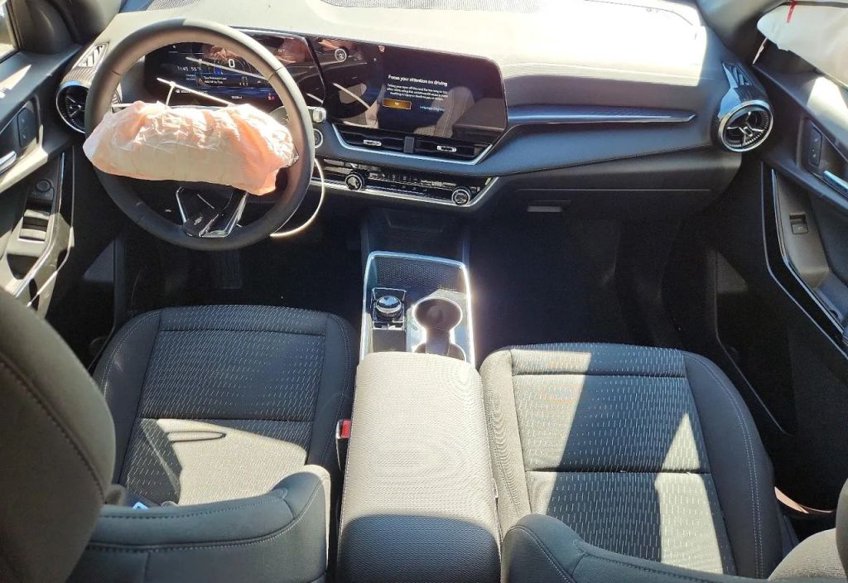 2027 Chevrolet Equinox LT - 3GNAXPEG0VL150075 photo 8