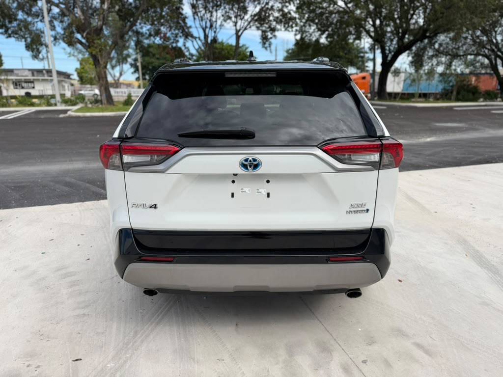 2024 Toyota RAV4 hybrid XSE
