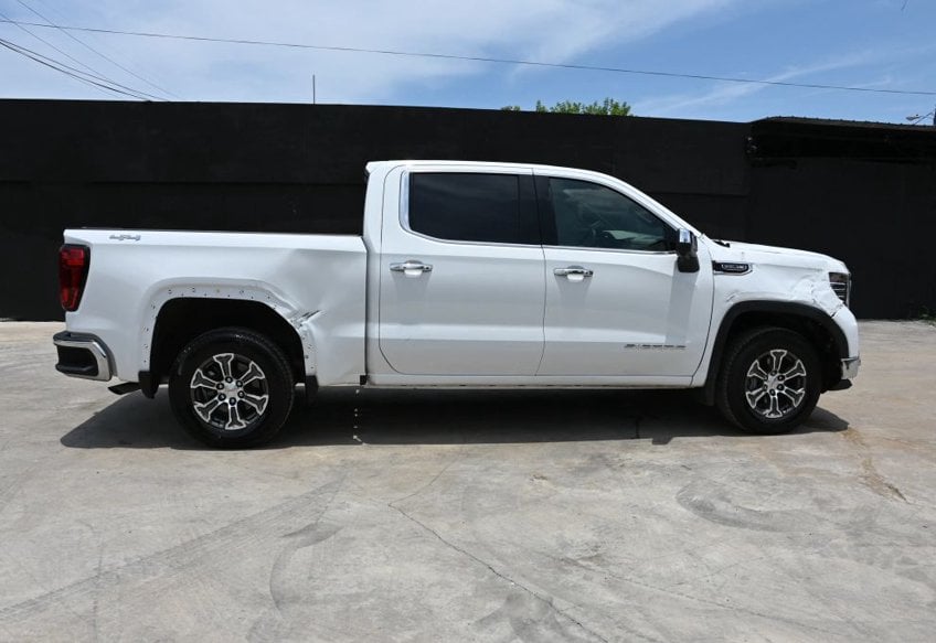 2026 GMC Sierra 1500 SLT - 1GTUUDED1TZ254518 photo 5