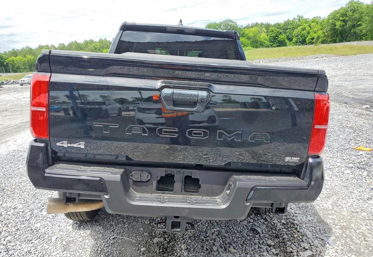 2025 Toyota Tacoma SR5 - 3TMLB5JN4SM163751 photo 17