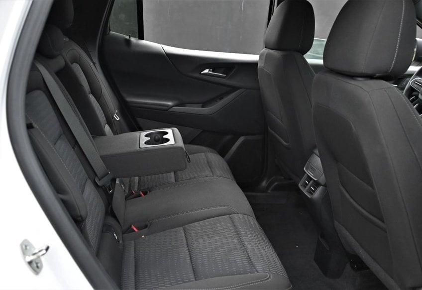 2025 Chevrolet Equinox LT - 3GNAXHEGXSL302137 photo 13