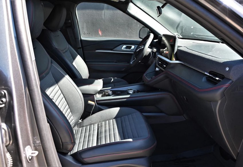 2025 Ford Explorer ST-Line - 1FMUK8KH5SGC27574 photo 9