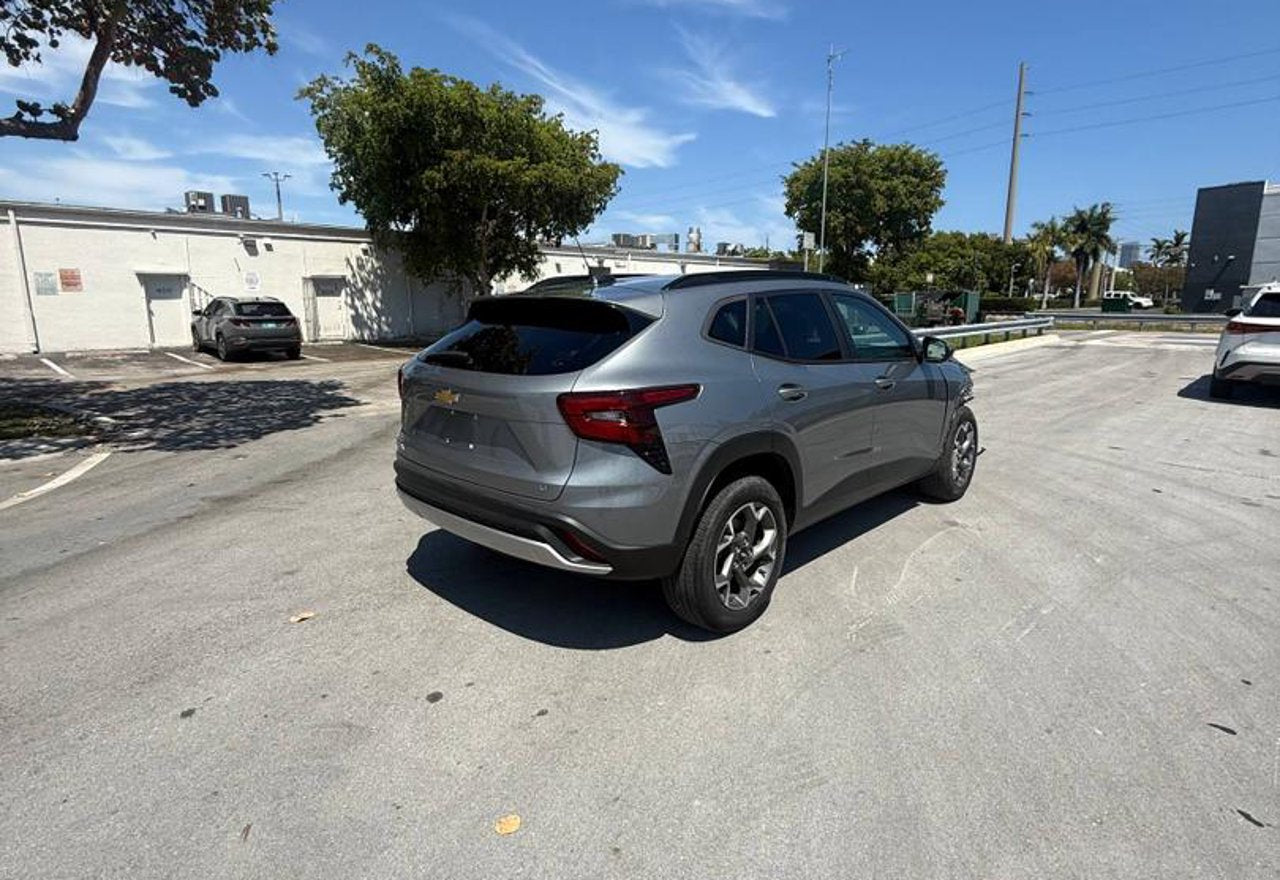 2024 Chevrolet Trax LT - KL77LHE27RC132891 photo 18