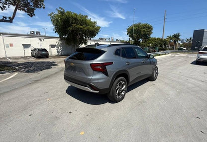 2024 Chevrolet Trax LT - KL77LHE27RC132891 photo 4
