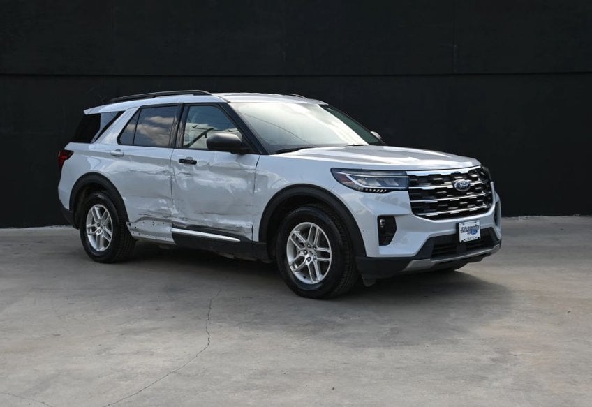 2025 Ford Explorer Active - 1FMUK7DH7SGB16158 photo 2